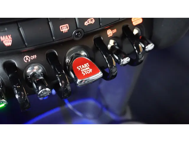 MINI Cooper 1.5 136pk Automaat 5Drs Chili 2018 Benzine 18