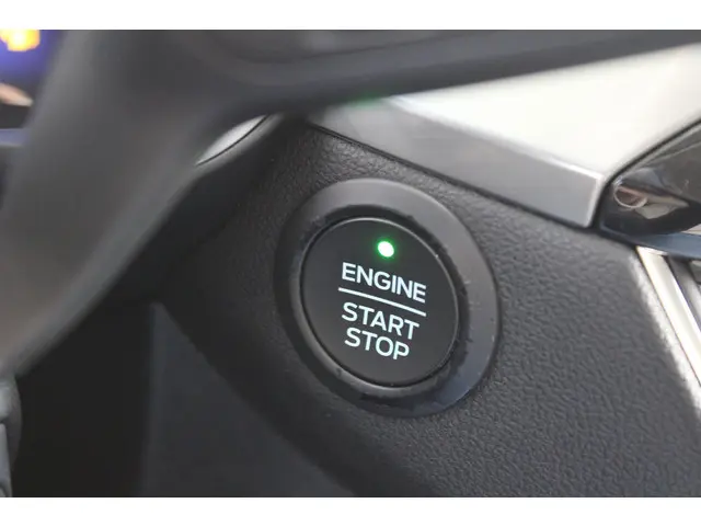 Ford Kuga 2.5 PHEV Titanium X 2022 Hybride Benzine 19