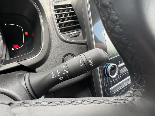 Renault Scénic 1.3 TCe Bose 2019 Benzine 35