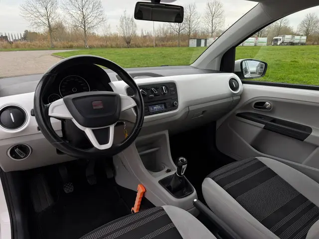 SEAT Mii 1.0 Style Chic 2012 Benzine 9