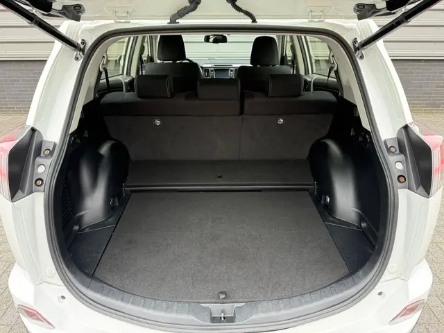 Toyota RAV4 2.5 Hybrid AWD Dynamic 2017 Hybride Benzine 25