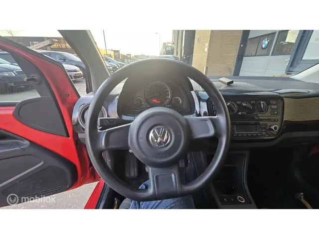 Volkswagen up! 1.0 BMT up! beats 2016 Benzine 11