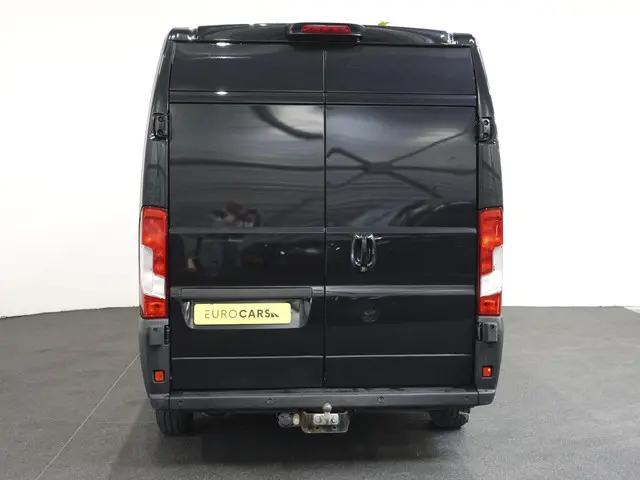 Peugeot Boxer 165PK L3H2 Premium 2021 Diesel 4