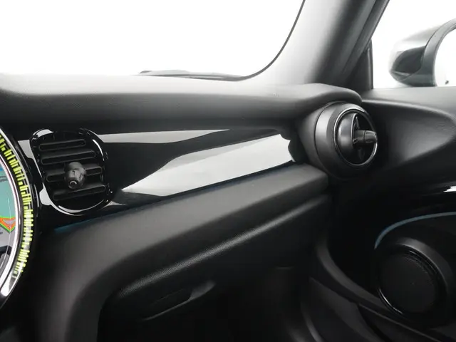 MINI Electric Yours 33 kWh 2022 Elektrisch 22