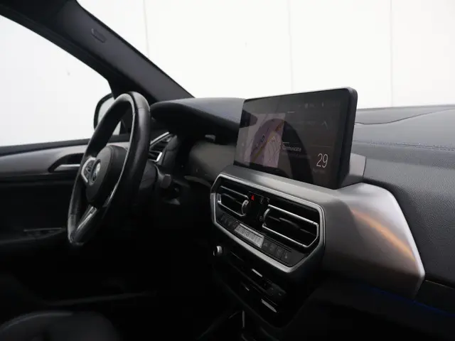 BMW iX3 High Executive 80 kWh 2023 Elektrisch 21