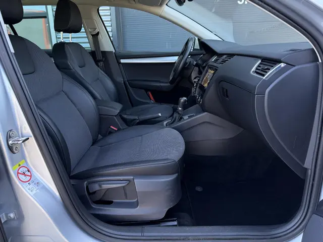 Škoda Octavia Combi 1.5 TSI Gr. BNS Edition 2020 Benzine 27