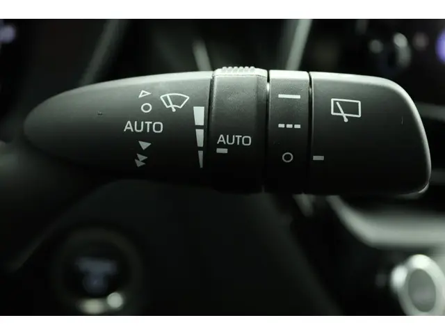 Suzuki Swace 1.8 Hybrid Select 2025 Hybride Benzine 33