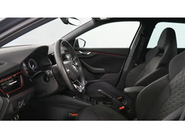 Škoda Scala 1.0 TSI 110pk Sport Business 2023 Benzine 16