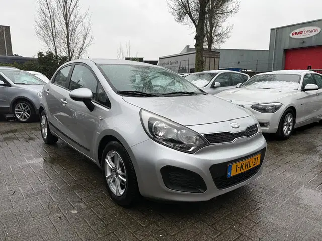 Kia Rio 1.2 CVVT Comfort Pack, APK 08/26 2013 Benzine 7