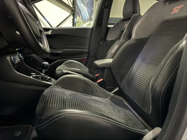 Ford Fiesta 1.5 EcoBoost ST-3 2018 Benzine 8