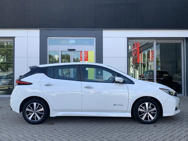 Nissan Leaf Acenta 40 kWh 2020 Elektrisch 17