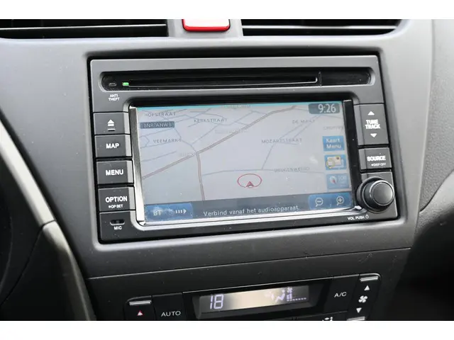 Honda Civic 1.8 GT 2012 Benzine 25