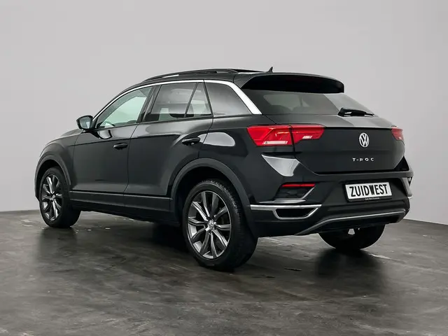 Volkswagen T-Roc 3
