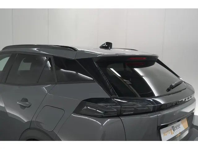 Peugeot 2008 PureTech 100 Allure 2024 Benzine 25