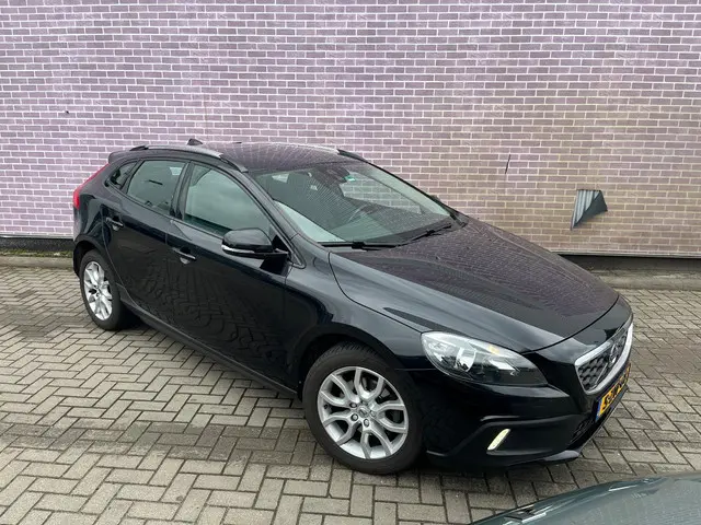 Volvo V40 Cross Country 1.6 T4 Momentum 2015 Benzine 3