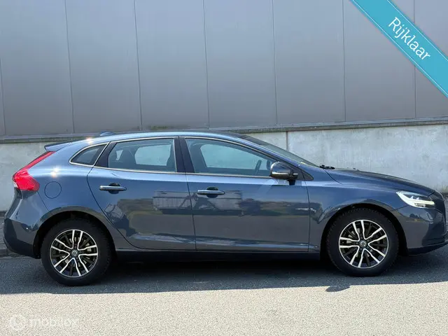 Volvo V40 2.0 D2 Kinetic * Zeer Nette Auto * 2016 Diesel 3