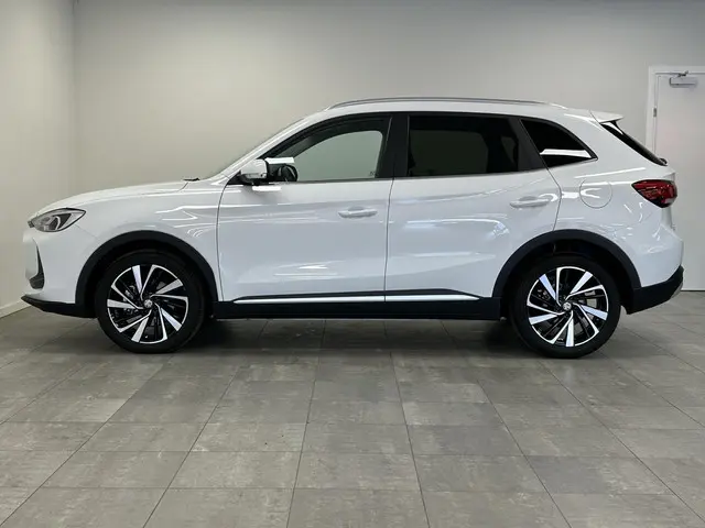 MG ZS Hybrid+ 1.5 Hybrid+ Luxury 2025 Hybride Benzine 19