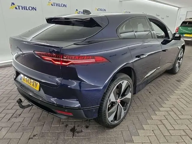 Jaguar I-PACE 3