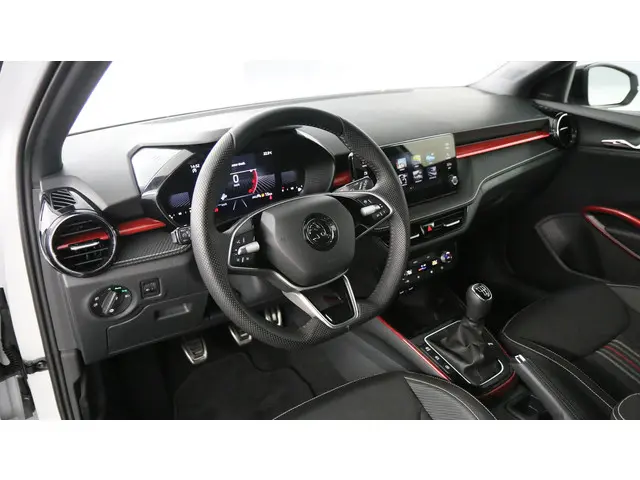 Škoda Fabia 1.0 TSI 95pk Monte Carlo 2024 Benzine 16