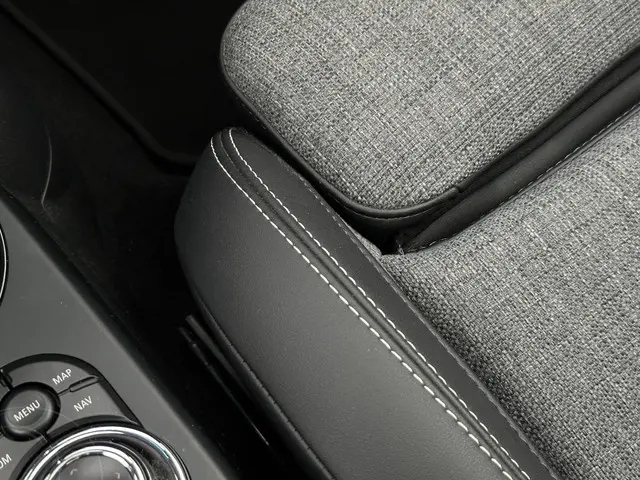 MINI Electric Mini MINI Yours 33 kWh 2021 Elektrisch 31