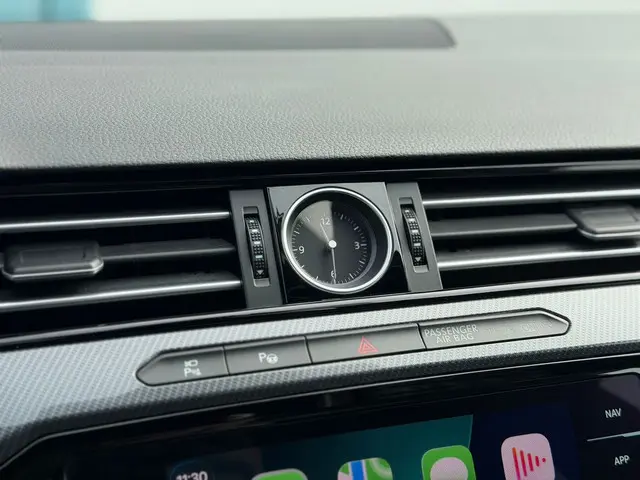 Volkswagen Arteon 1.5 TSI Business R 2019 Benzine 12