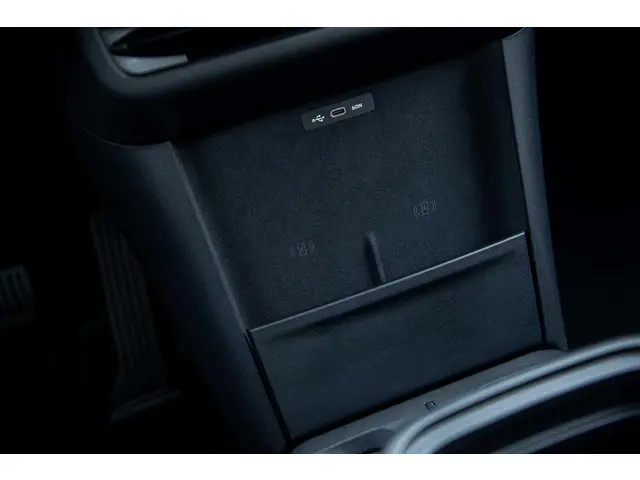 Lynk & Co 02 More 66 kWh 2025 Elektrisch 27