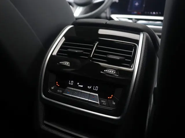 BMW X7 xDrive40i 2025 Benzine 41