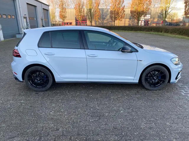 Volkswagen Golf 1.5 TSI Highline Business R 2018 Benzine 6