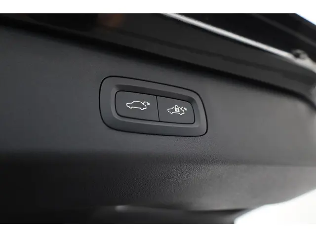 Lynk & Co 01 1.5 2023 Hybride Benzine 37