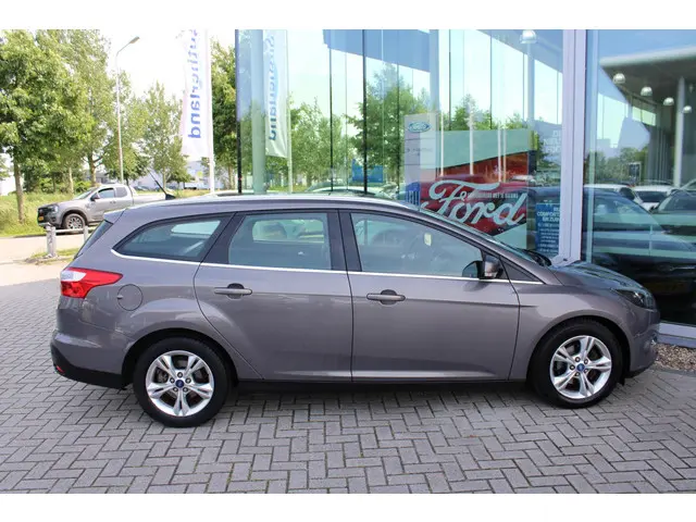 Ford Focus Wagon 1.0 EcoBoost Trend Sport 2012 Benzine 5