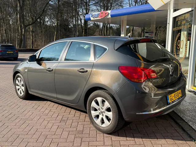 Opel Astra 1.4 Turbo Blitz | Navi | 2015 Benzine 4