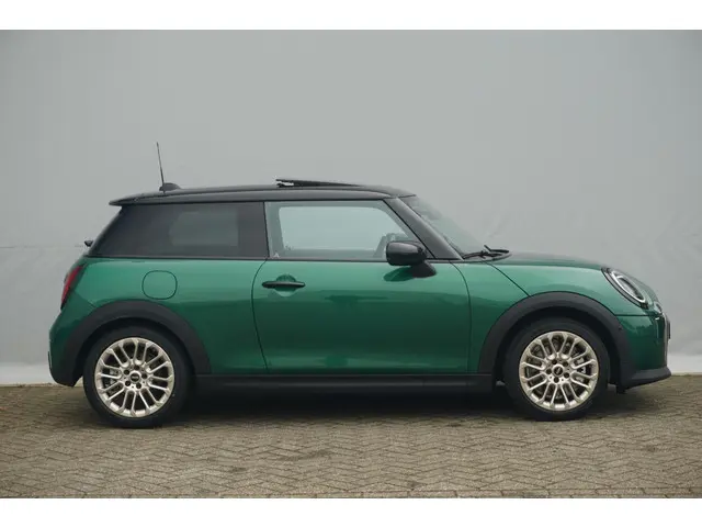 MINI 3-Deurs Cooper C 2024 Benzine 4