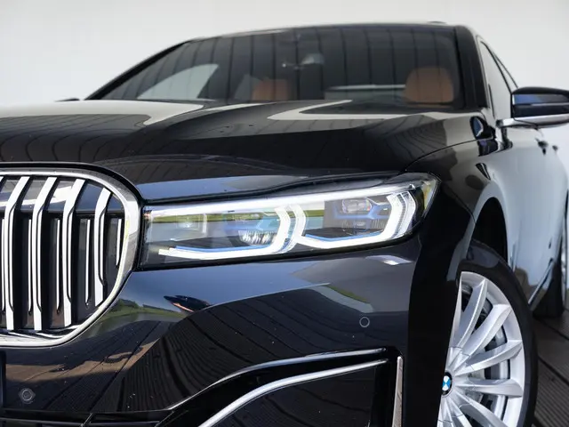 BMW 7 Serie Limousine 740Ld xDrive 2021 Diesel 13