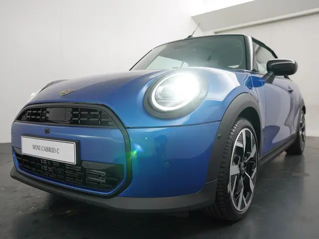 MINI Cooper Cabrio 3-Deurs C 2026 Benzine 28