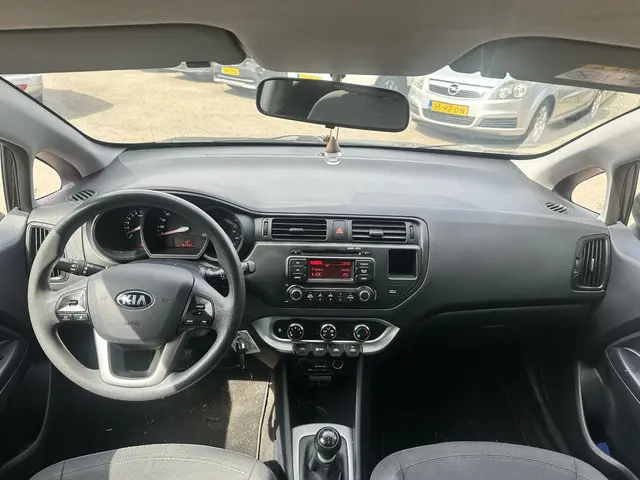 Kia Rio 1.2 CVVT Plus Pack 2014 Benzine 16