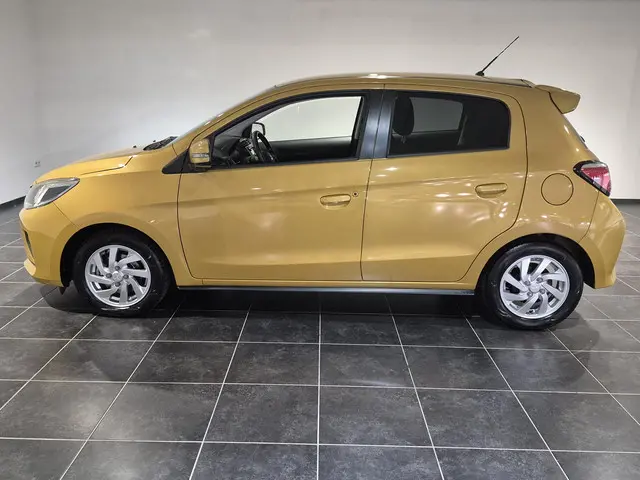 Mitsubishi Space Star 1.2 Nova 2020 Benzine 15