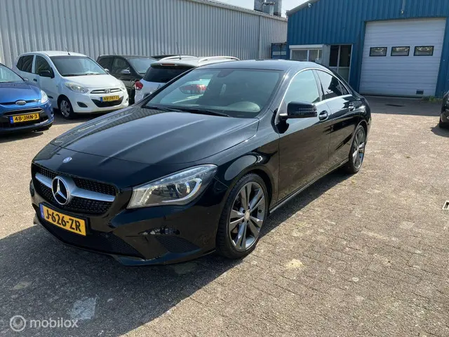 Mercedes-Benz CLA 180 Ambition 2014 Benzine 2