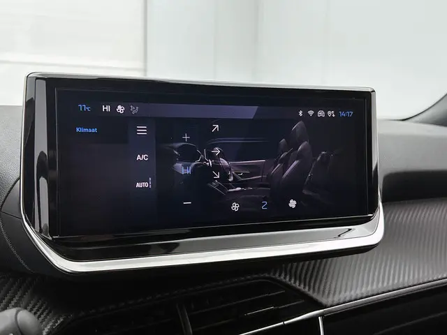 Peugeot 2008 1.2 100 2023 Benzine 16