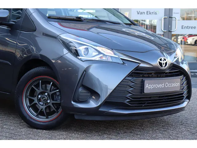 Toyota Yaris 1.0 VVT-i Aspiration, Trekhaak 2017 Benzine 11