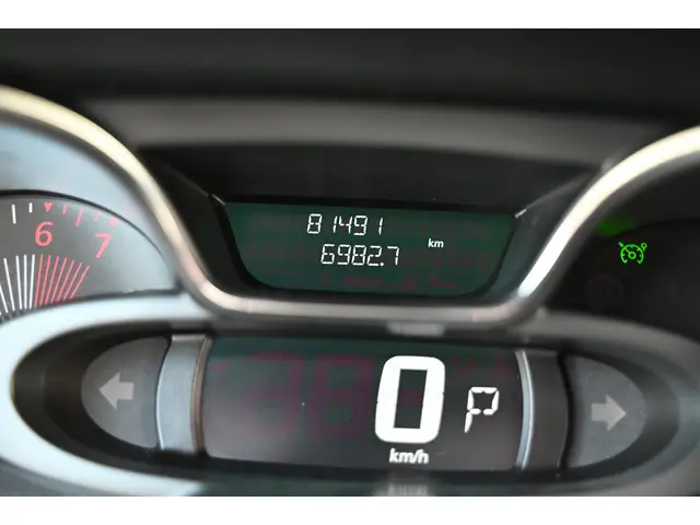 Renault Captur 1.2 TCe Dynamique 2017 Benzine 35