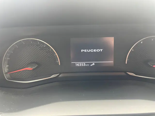 Peugeot 208 3