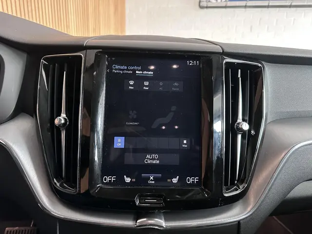 Volvo XC60 2.0 T5 Momentum 2019 Benzine 13