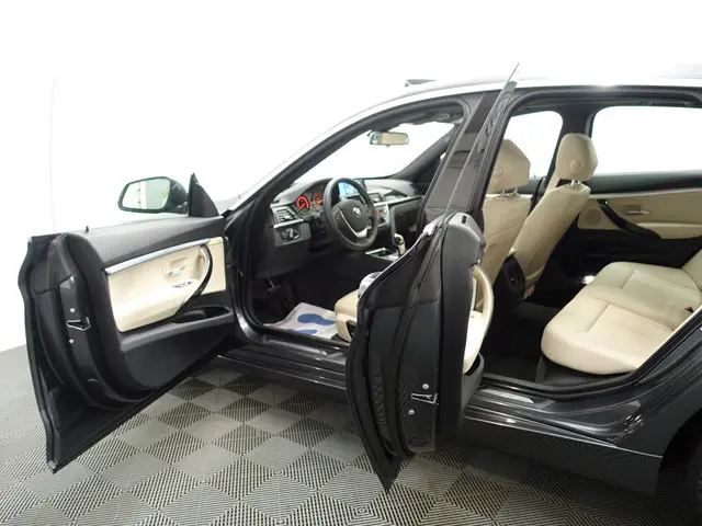 BMW 3 Serie Gran Turismo 320i M Sport Aut- 2015 Benzine 28