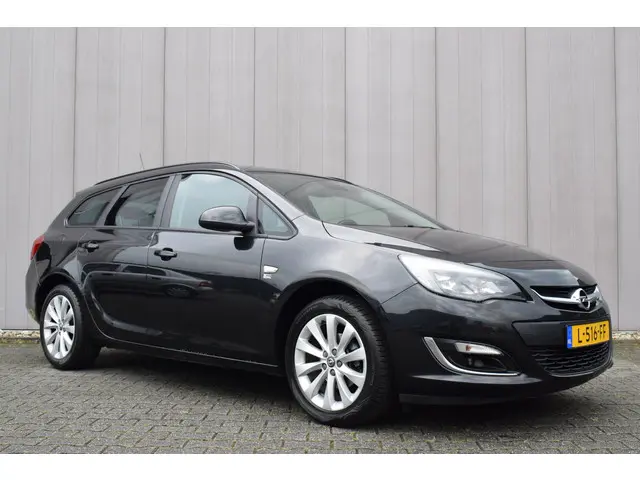 Opel Astra Sports Tourer 1.4 Turbo Sport 2013 Benzine 20