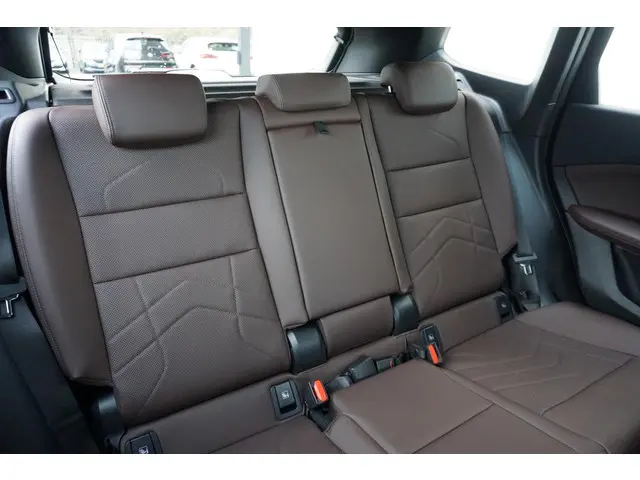 BMW iX1 xDrive30 2024 Elektrisch 10