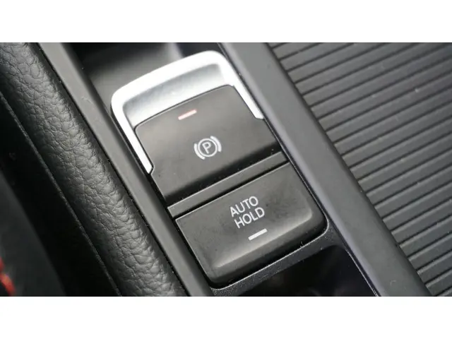 Volkswagen Golf 2.0 TSI 230pk GTI 2014 Benzine 33