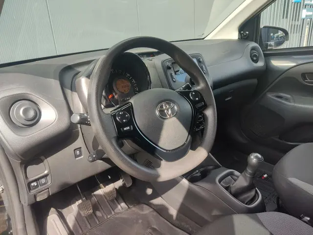 Toyota Aygo 1.0 VVT-i x-fun 2018 Benzine 10