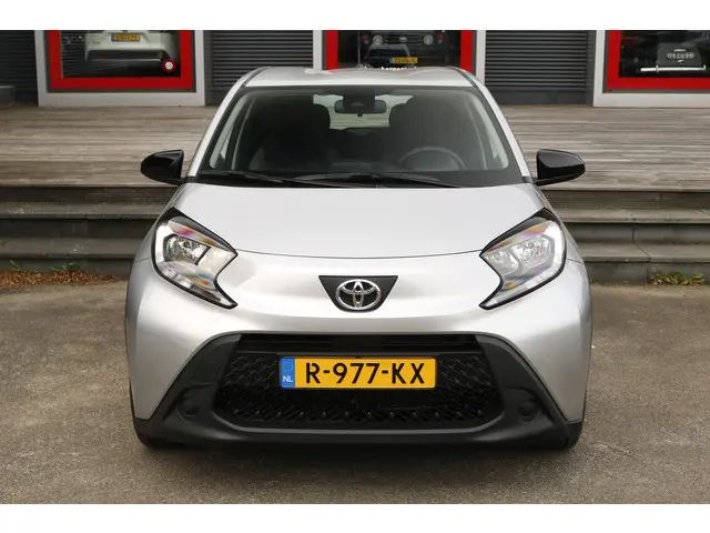 Toyota Aygo X 1.0 VVT-i S-CVT Play 2022 Benzine 5