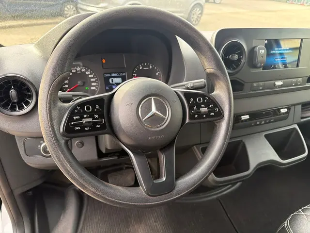 Mercedes-Benz Sprinter 311 2.2 CDI L2H2 2019 Diesel 11