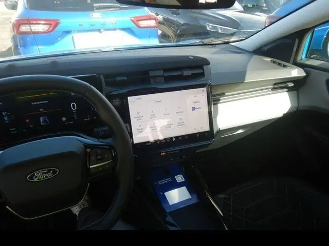 Ford Puma Gen-E Premium 44 kWh 2025 Elektrisch 8